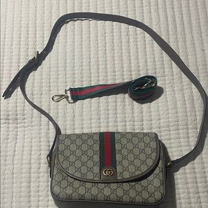 Gucci Crossbody Bag in Gray with Green and Red Accents